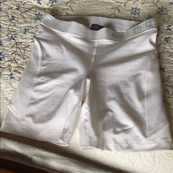NWOT Nike Pro Compression Shorts - Picture 2 of 7